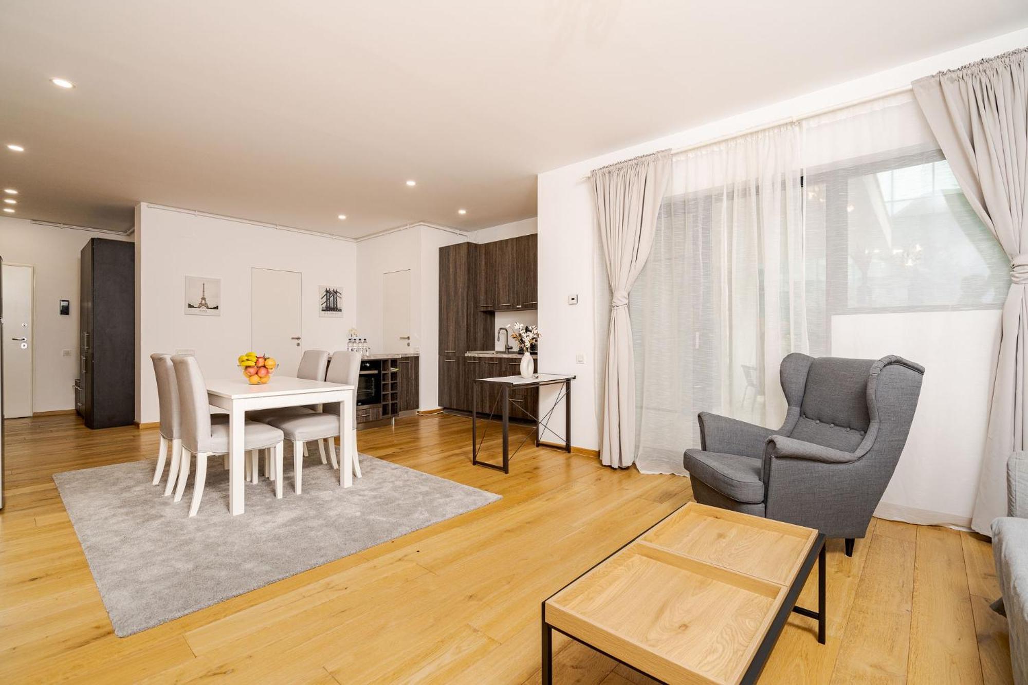 Romexpo Relax Spacious 公寓